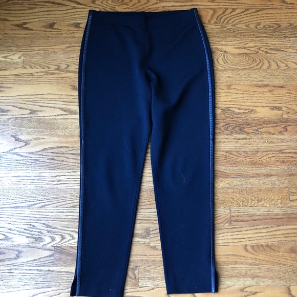 ST JOHN Pant in NAVY with flattering Leather trim on sides 👖8. - Picture 1 of 15